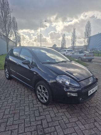 Fiat Punto III (199) Hatchback 0.9 TwinAir Turbo 100 (199.B.7000(Euro 6)) [74kW] 6-BAK picture 6