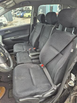 Honda Fr-v (BE) MPV 2.0 16V (K20A9) [110kW] 6 -BAK picture 9