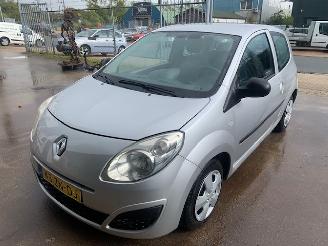 Schadeauto Renault Twingo Twingo II (CN) Hatchback 3-drs 1.2 (D7F-800(Euro 4)) [43kW] 2008/3