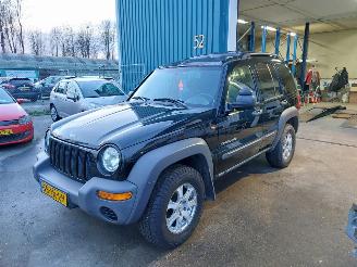  Jeep Cherokee Cherokee/Liberty (KJ) Terreinwagen 2.8 CRD 16V 4x4 Automaat 2004/5