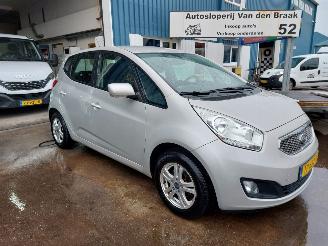 Kia Venga Venga MPV 1.4 CVVT 16V picture 3