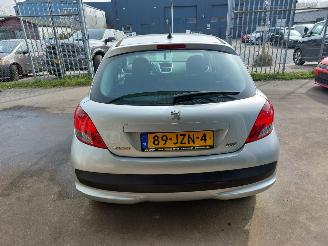 Peugeot 207 207 Hatchback 1.4 16V Vti picture 5