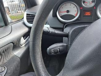 Peugeot 207 207 Hatchback 1.4 16V Vti picture 12