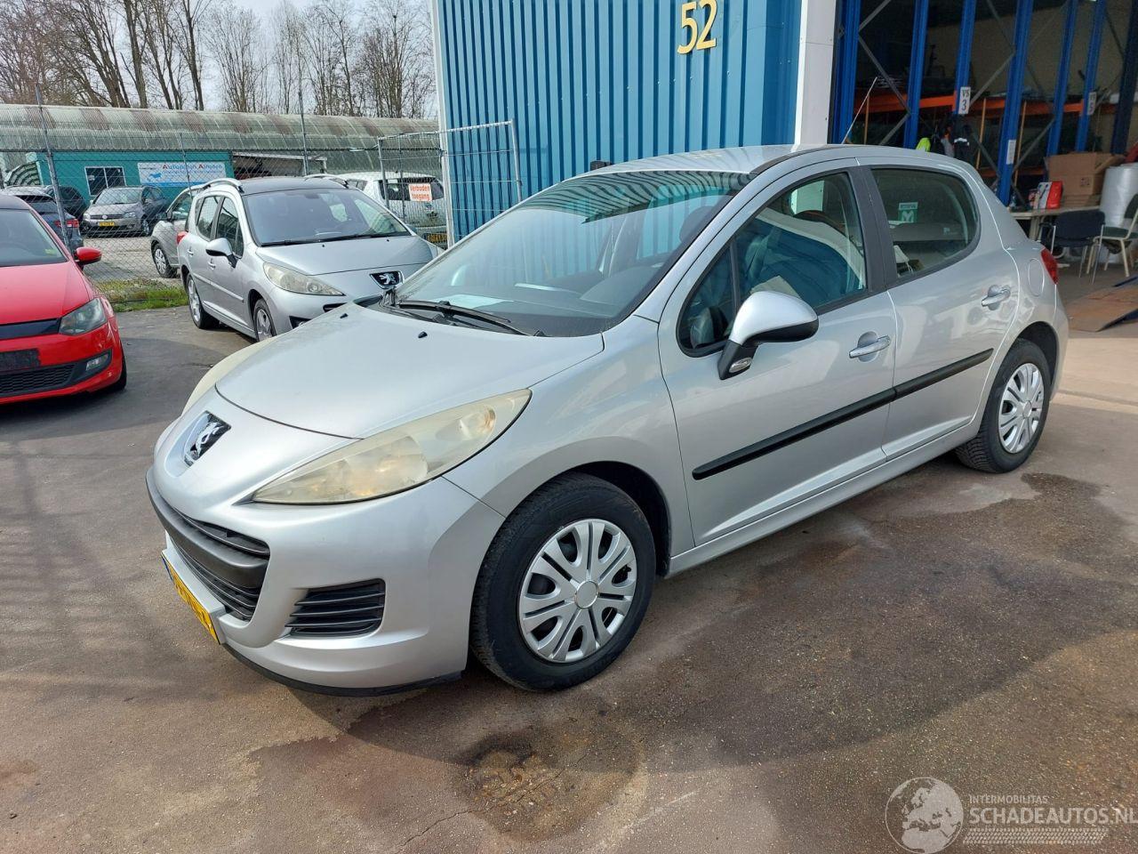 Peugeot 207 207 Hatchback 1.4 16V Vti