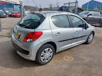Peugeot 207 207 Hatchback 1.4 16V Vti picture 4