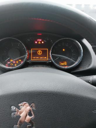 Peugeot 3008 3008 I (0U/HU) MPV 1.6 16V THP 155 picture 11