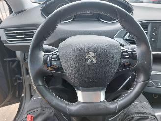 Peugeot 308 308 SW  Combi 5-drs 1.2 12V e-THP PureTech 110 picture 11