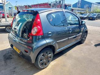 Peugeot 107 107 Hatchback 1.0 12V picture 6