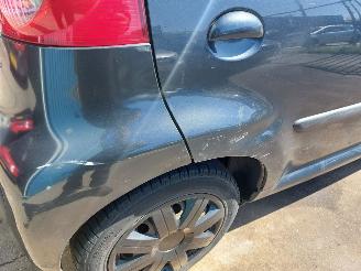 Peugeot 107 107 Hatchback 1.0 12V picture 13