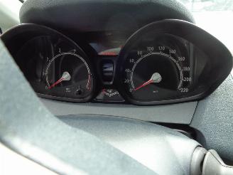 Ford Fiesta Fiesta 6 (JA8) Hatchback 1.25 16V picture 10