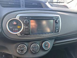 Toyota Yaris Yaris III (P13) Hatchback 1.33 16V picture 9