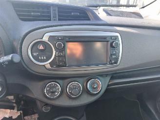 Toyota Yaris Yaris III (P13) Hatchback 1.33 16V picture 10