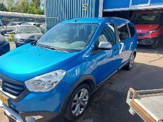 krockskadad bil auto Dacia Lodgy Lodgy (JS/SD0J) MPV 1.2 TCE 16V 2016/2
