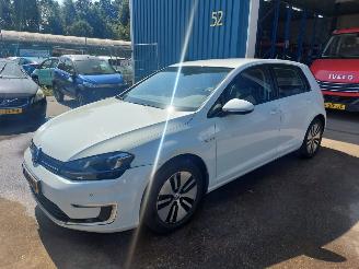 Schadeauto Volkswagen e-Golf Golf VII (AUA) Hatchback e-Golf 2015/4