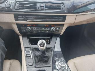 BMW 5-serie 5 serie (F10) Sedan 528i 16V picture 9