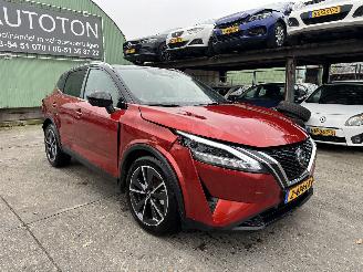 Damaged car Nissan Qashqai 1.3 MHEV 103KW Clima Navi Pano 360View Tekna NAP 2024/5