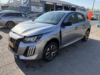 Coche accidentado Peugeot 208 1.2 Hybrid 74KW Autom. E-DCS6 Active Clima Navi Led NAP 2024/11