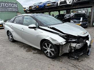 krockskadad bil auto Toyota Mirai FCV Executive 113kW Hydrogen hybrid 2019/4
