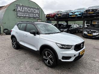 Coche accidentado Volvo XC40 1.5 T3 120KW Autom. Clima Navi Camera R-Design NAP 2019/11