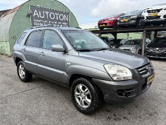 Schadeauto Kia Sportage 2.0 CVVT 104KW Clima Executive 2006/1