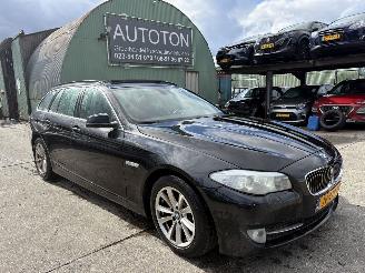 Vaurioauto  passenger cars BMW 5-serie 520D 135KW Autom. Pano  Clima Navi Leer High Executive 2013/1