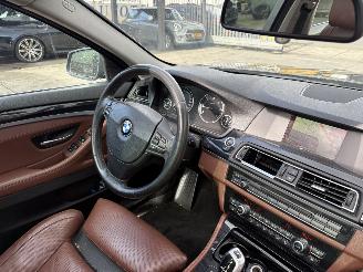 BMW 5-serie 520D 135KW Autom. Pano  Clima Navi Leer High Executive picture 8