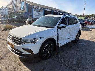 Volkswagen Tiguan 1.4 TSI 110KW eHybrid Dsg Clima Navi Led R-Line picture 3