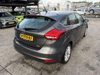 Ford Focus 1.0 92KW Clima Navi Camera Keyless Titanium picture 4