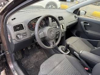 Volkswagen Polo 1.2 TSI 66KW Navi Airco 5-Drs Bleumotion Comfort Edition picture 6