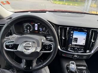 Volvo V-60 2.0 T8 223KW Twin Engine AWD Pano Clima Navi Led Xenon HUD picture 9