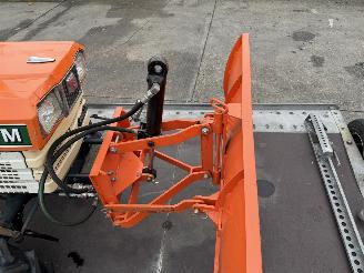 Toyota 1000 KUBOTA B1502-M SNEEUWSCHUIVER 1100 UUR! picture 10