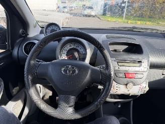 Toyota Aygo 1.0-12V 50KW Airco Comfort 5-Drs picture 9