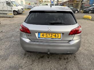 Peugeot 308 1.6 92KW Clima Navi Led Pano Premiere picture 3