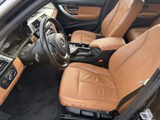 BMW 3-serie 318i 100KW Autom. Clima Navi Leer Led Xenon Luxury Edition NAP picture 8