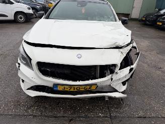 Mercedes Cla-klasse 200 115KW Autom. Pano Clima Navi Leer Shooting Brake picture 17