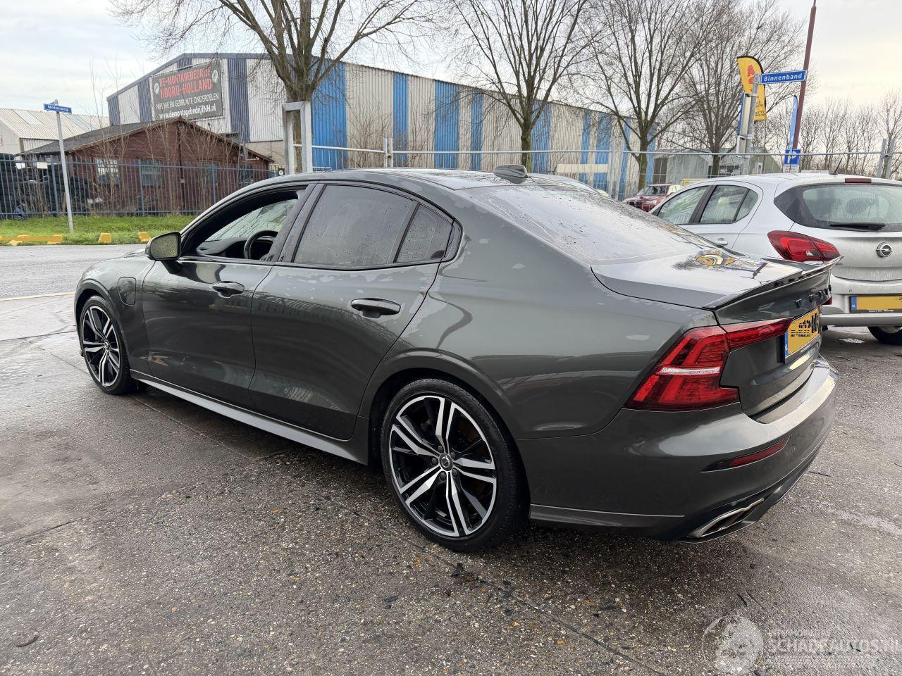 Volvo S-60 2.0 T6 Recharge 253PK Autom. Pano Clima Navi AWD R-Design NAP