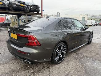 Schadeauto Volvo S-60 2.0 T6 Recharge 253PK Autom. Pano Clima Navi AWD R-Design NAP 2020/11