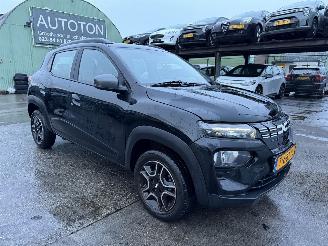 Dacia Spring 27 kWh Clima Navi Camera Led Expression NAP picture 2