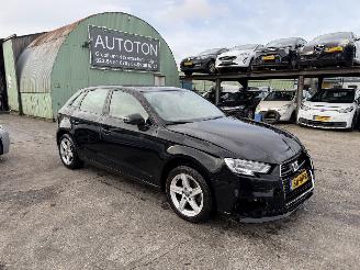 Vaurioauto  passenger cars Audi A3 1.6 TDI 85KW Autom. Navi Led Clima 5-Drs NAP 2018/4