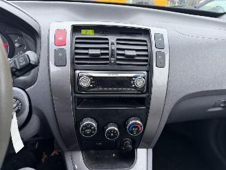 Hyundai Tucson 2.0 104KW Airco Active NAP picture 10