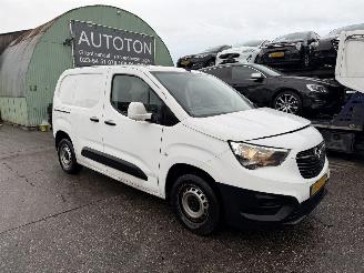 skadebil bedrijf Opel Combo 1.5D 56KW Airco Schuifdeur L1H1 Edition NAP 2021/6