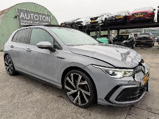 Schadeauto Volkswagen Golf 1.5 TSI 96KW R-Line Pano Clima Navi 2020/9