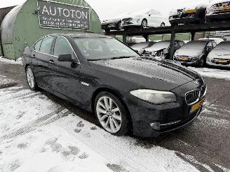 krockskadad bil auto BMW 5-serie 523I 150KW Autom. Clima Navi Xenon Leer High Executive NAP 2010/6