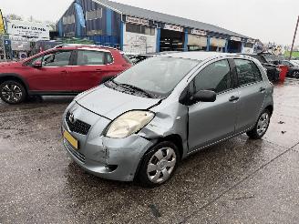 Toyota Yaris 1.3 VVTI 64KW Terra 5-Deurs picture 5
