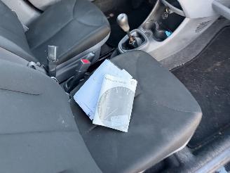 Toyota Aygo 1.0-12V 50KW Airco 5-Drs Now NAP picture 8