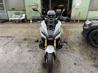 Honda Overige 750 X-ADV 43KW Nardo Gray picture 5
