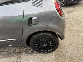 Renault Twingo 22 kWh 60KW R80 E-Tech Serie Limitee Urban Night Cabrio Clima Navi Led picture 20