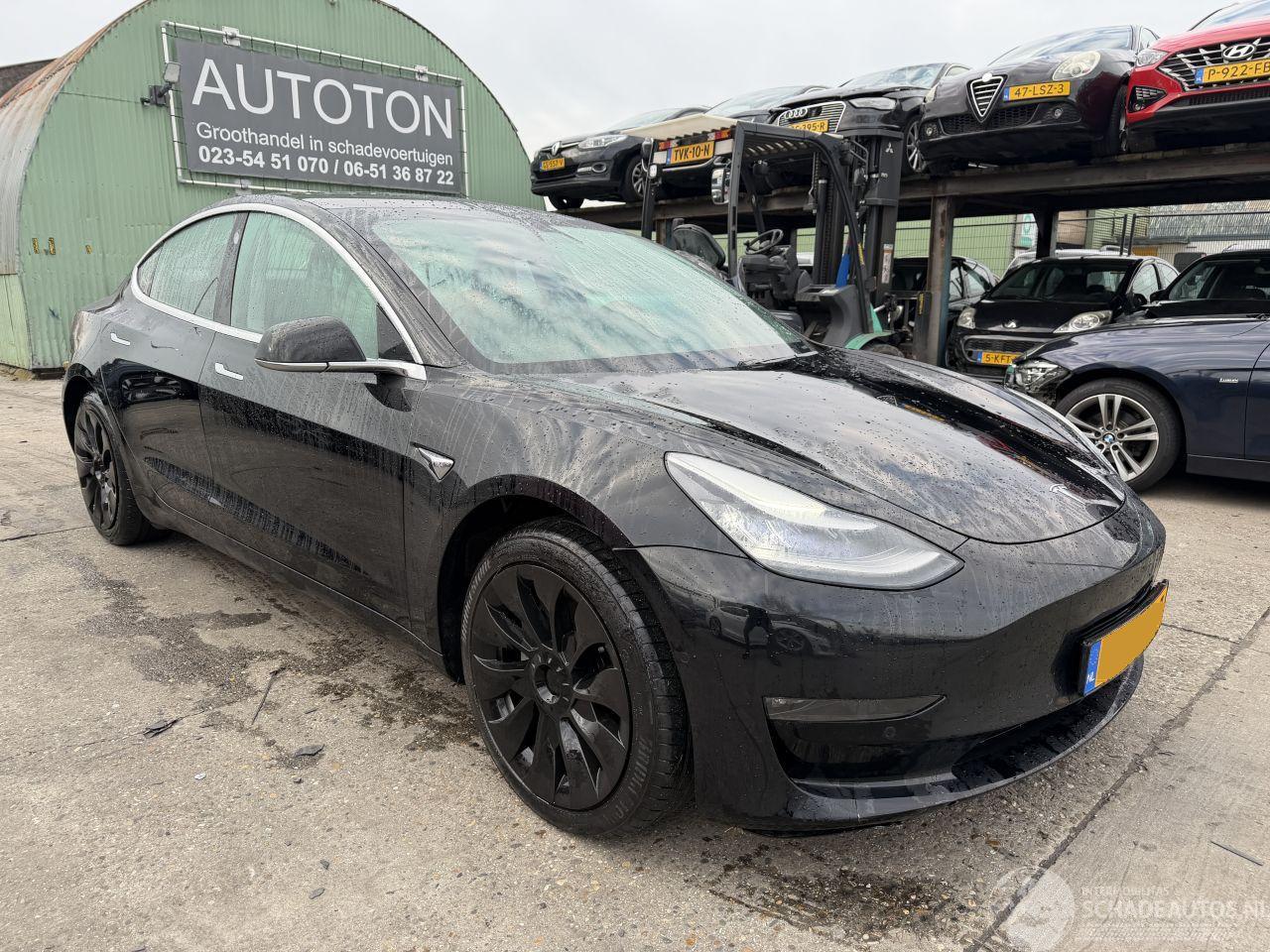 Tesla Model 3 75 kWh Long Range 258KW AWD Pano Clima Navi NAP