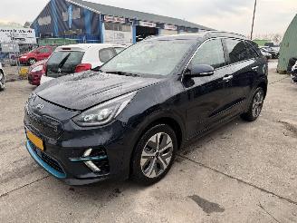 skadebil auto Kia e-Niro 64 kWh 150KW Autom. Clima Navi Led Xenon ExecutiveLine 2019/4
