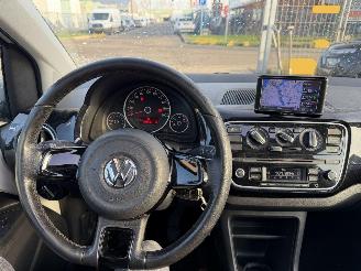Volkswagen Up! 1.0 44KW High Up Pano Navi Airco Bleumotion NAP picture 9